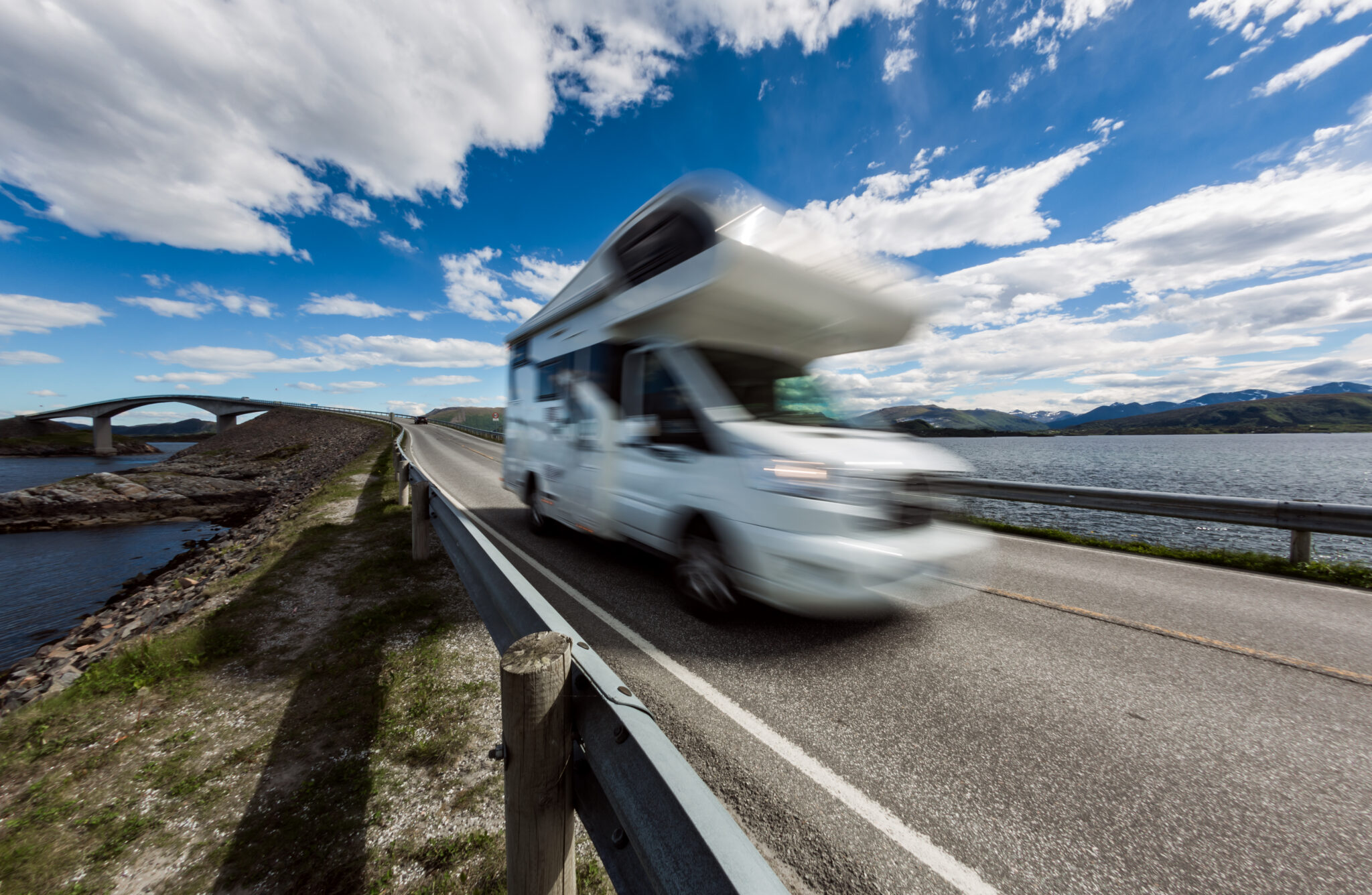 Atlantic Ocean Road Caravan car.
